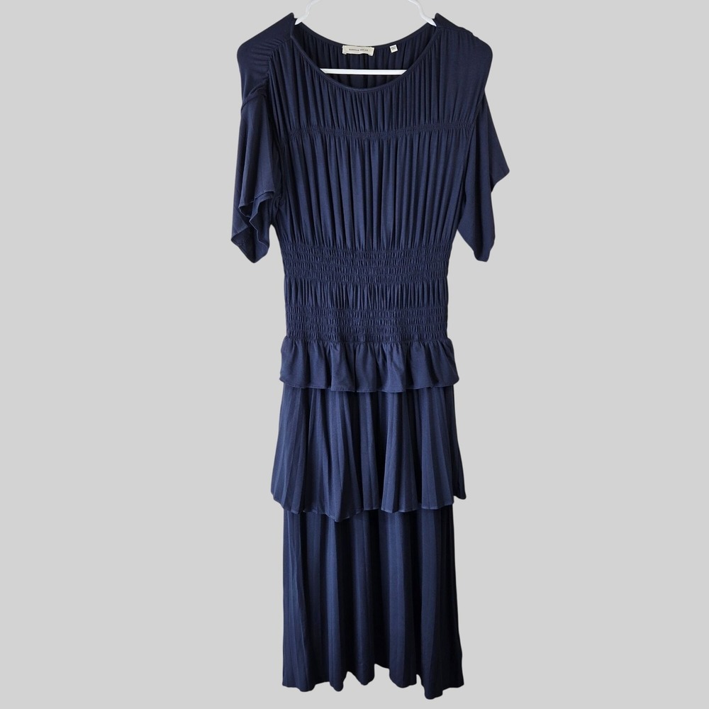Tiered Midi Dress Sm Navy Blue Pleated Smocked Short‎ Sleeve Elegant Minimalist